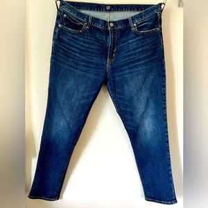 GAP Best Girlfriend Skinny Jean Sz 32.